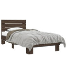 Bedframe met metalen poten en multiplex lattenbodem van bewerkt hout - Bedden & bedframes