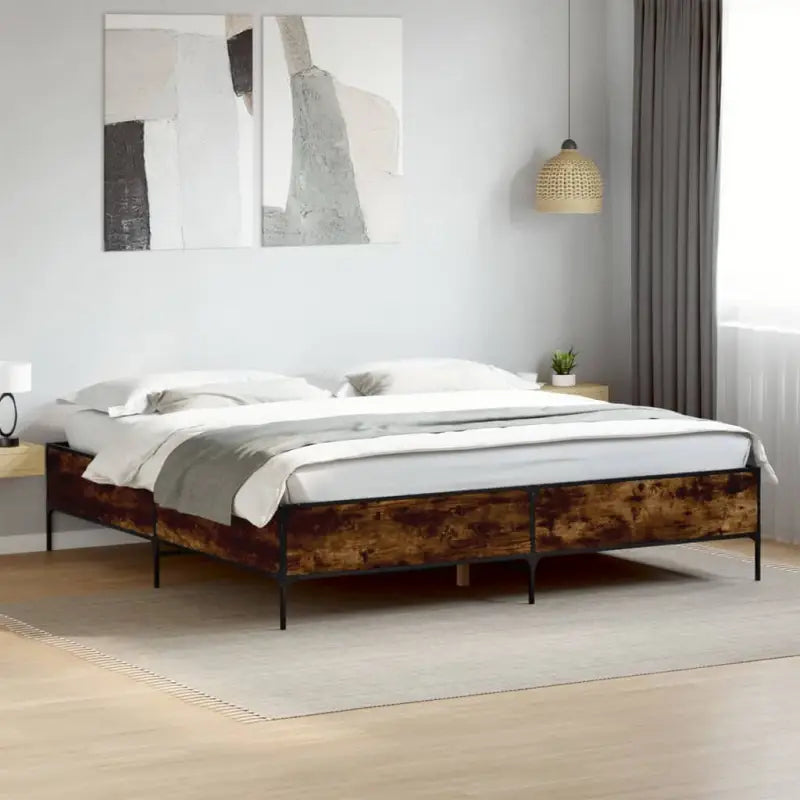 Bedframe met metalen poten en multiplex lattenbodem van bewerkt hout - Gerookt eiken / 180 x 200 cm / 44 cm - Bedden &