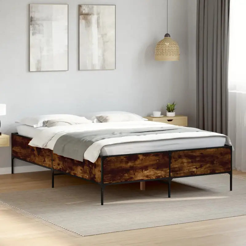Bedframe met metalen poten en multiplex lattenbodem van bewerkt hout - Gerookt eiken / 140 x 190 cm / 44 cm - Bedden &