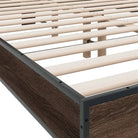 Bedframe met multiplex lattenbodem en bewerkt hout voor een goede nachtrust - Bedden & bedframes