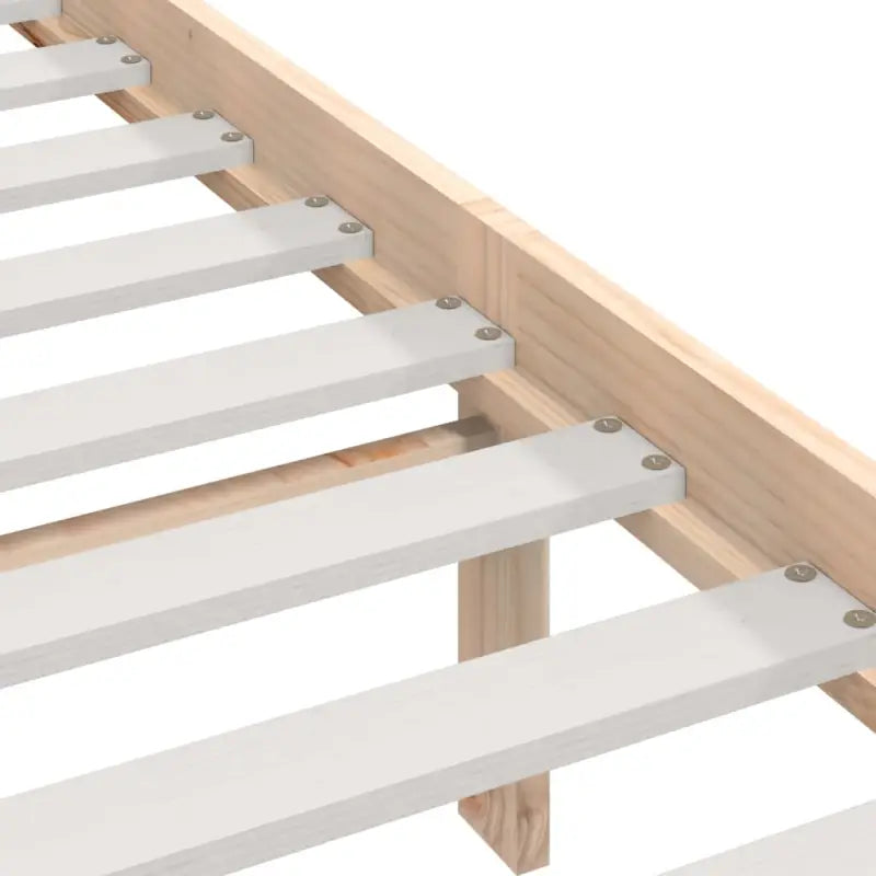 Bedframe van massief grenenhout met tijdloos ontwerp voor slaapkamer - Bedden & bedframes