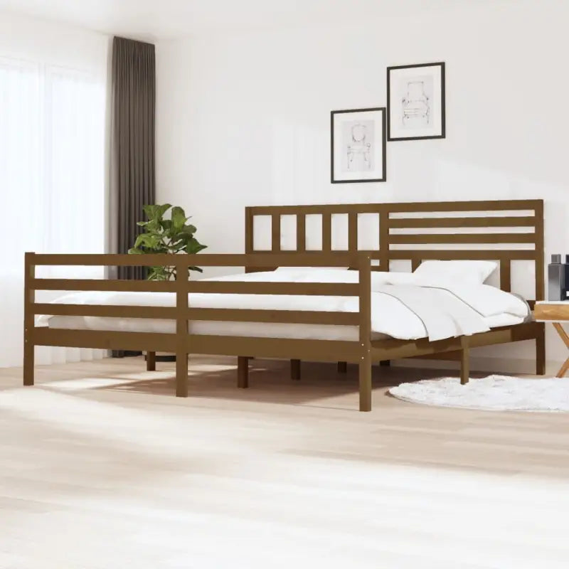 Bedframe van massief grenenhout met tijdloos ontwerp voor slaapkamer - Honingbruin / 200 x 200 cm - Bedden & bedframes