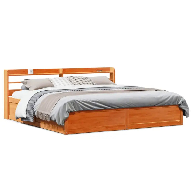 Bedframe van massief grenenhout voor een stabiele nachtrust - Wasbruin / 200 x 200 cm - Bedden & bedframes