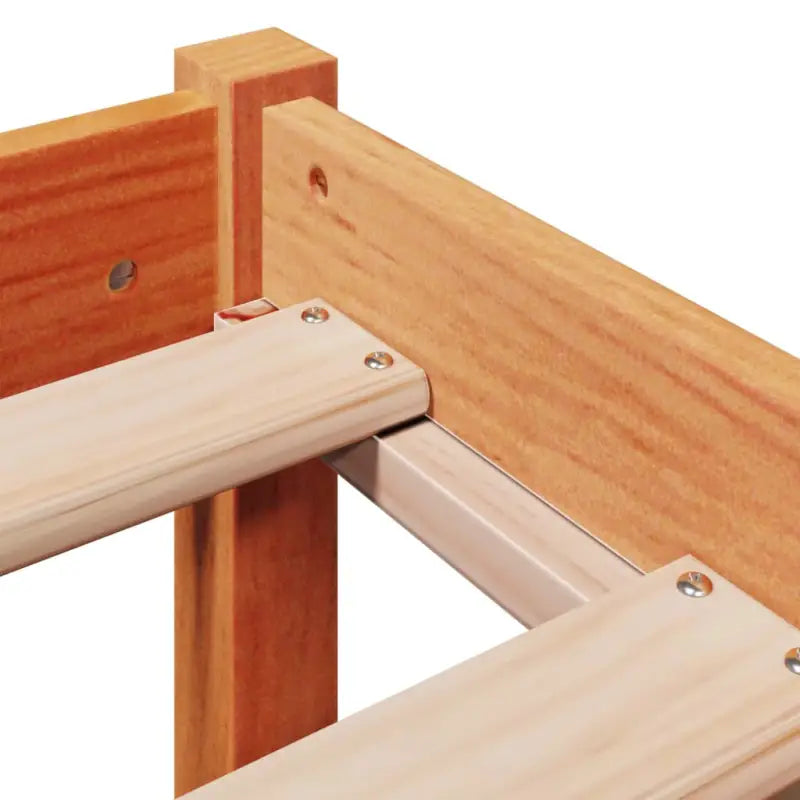 Bedframe van massief grenenhout voor een sterke en duurzame slaapplaats - Bedden & bedframes