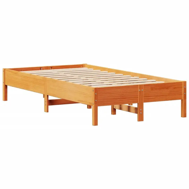 Bedframe van massief grenenhout voor een sterke en duurzame slaapplaats - Bedden & bedframes