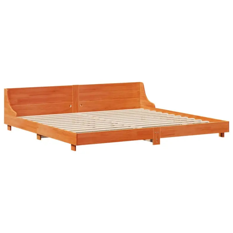Bedframe van massief grenenhout voor een stevige en duurzame slaapervaring - Bedden & bedframes