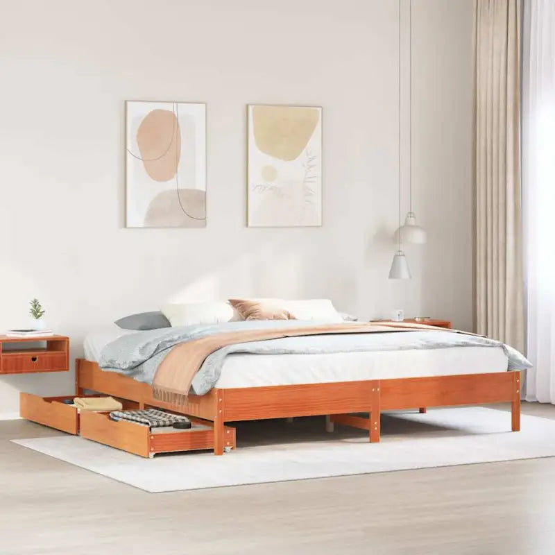 Bedframe van massief grenenhout voor stevige en duurzame slaaprust - Wasbruin / 200 x 200 cm - Bedden & bedframes