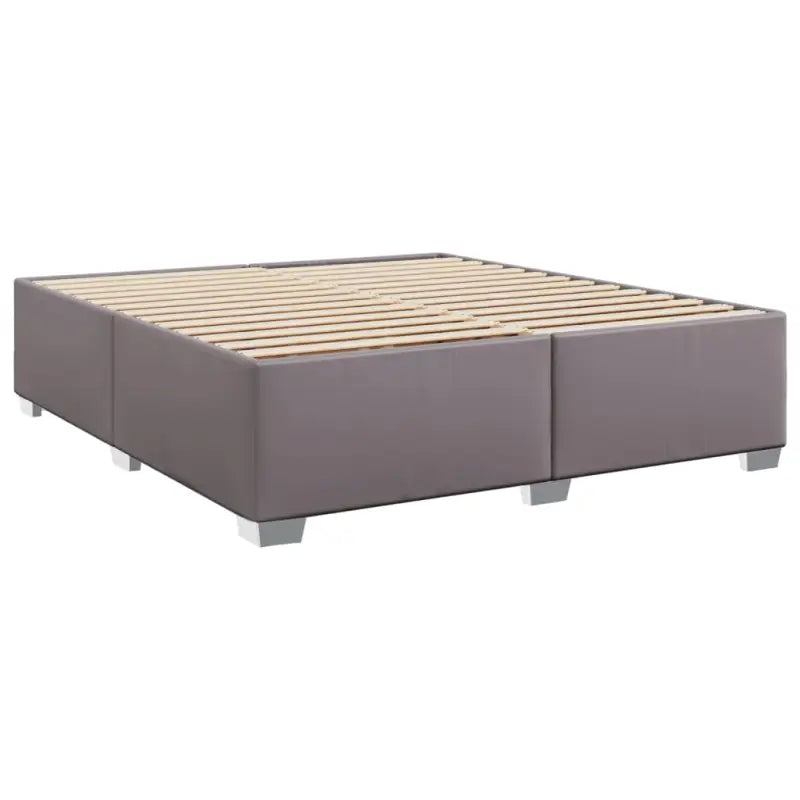 Boxspringbed in grijs materiaal met massief grenenhout en vullingsendracht - Bedden & bedframes