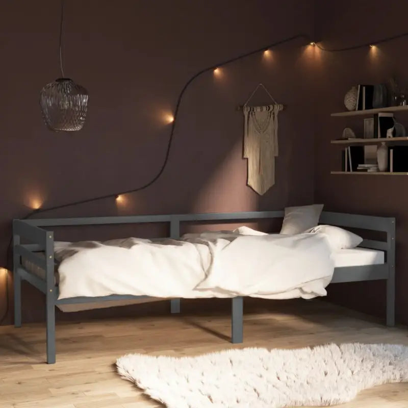 Comfortabel bedframe van massief grenenhout voor een heerlijke nachtrust - Donkergrijs - Bedden & bedframes