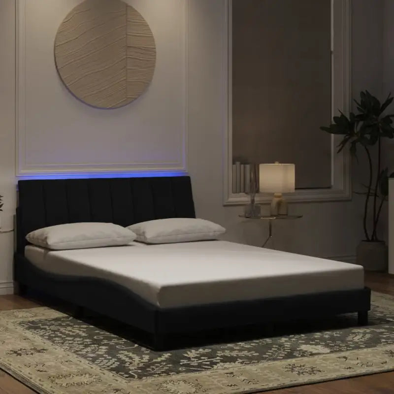 Donkergroen bedframe met LED-verlichting en multiplex lattenbodem - Zwart / 140 x 190 cm - Bedden & bedframes