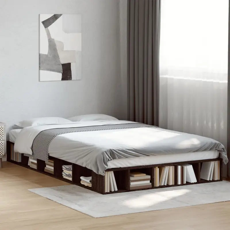 Duurzaam bedframe van bewerkt hout voor een comfortabele slaapkamer - bruin eikenkleur / 135 x 190 cm - Bedden &