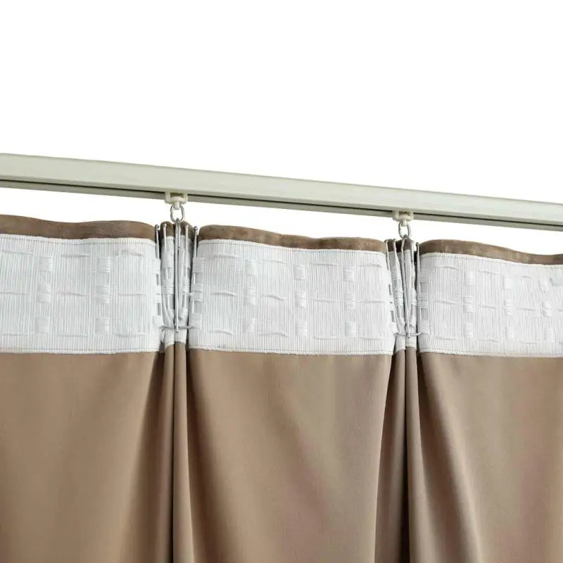 Elegante fluwelen gordijnen met metalen haken voor warmte en privacy - Gordijnen & vitrages