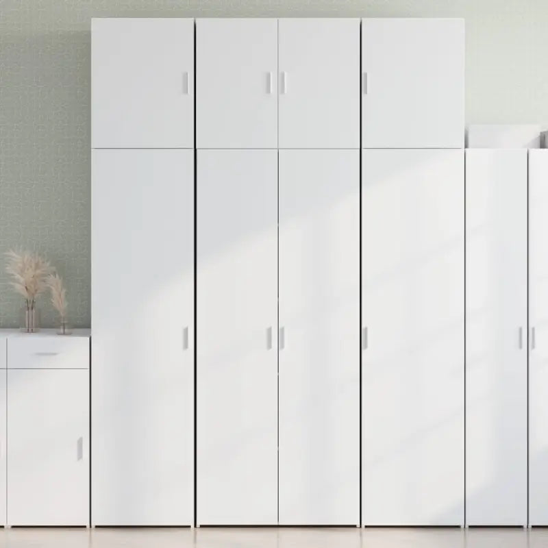 Hoge kast in grijs sonoma van bewerkt hout met elegante uitstraling - Wit / 1 - Dressoirs & buffetkasten
