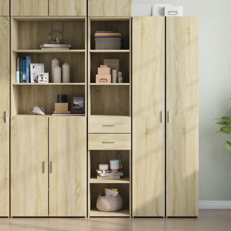 Hoge kast van bewerkt hout voor een klassieke en praktische inrichting - Sonoma eiken / 1 - Dressoirs & buffetkasten