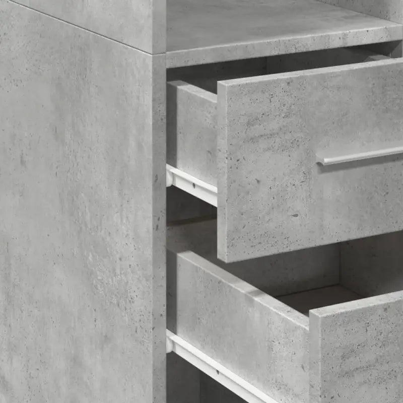 Hoge kast van bewerkt hout voor een stijlvolle inrichting - Dressoirs & buffetkasten