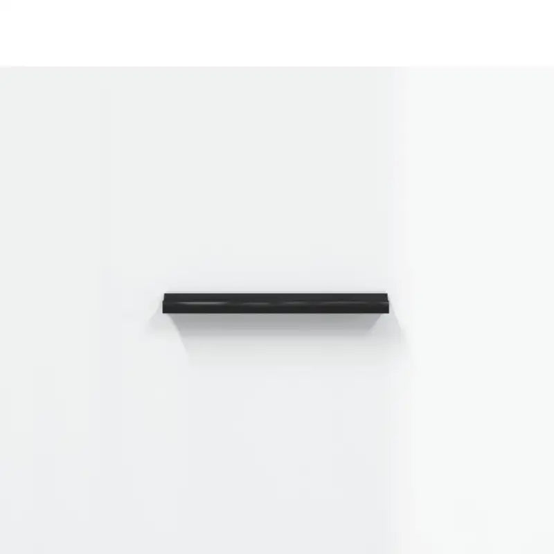 Hoogglans wit dressoir met metalen poten en bewerkt hout - Dressoirs & buffetkasten