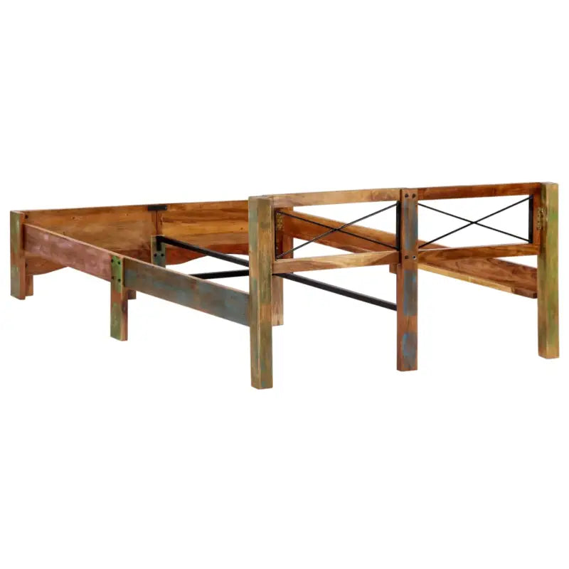 Houten bedframe met vintage charme van massief gerecycled hout - Bedden & bedframes