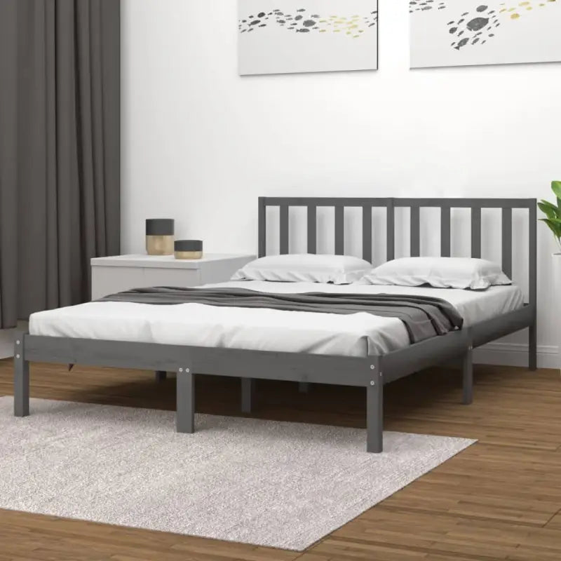 Houten bedframe van massief grenenhout met tijdloos ontwerp - Grijs / 135 x 190 cm - Bedden & bedframes