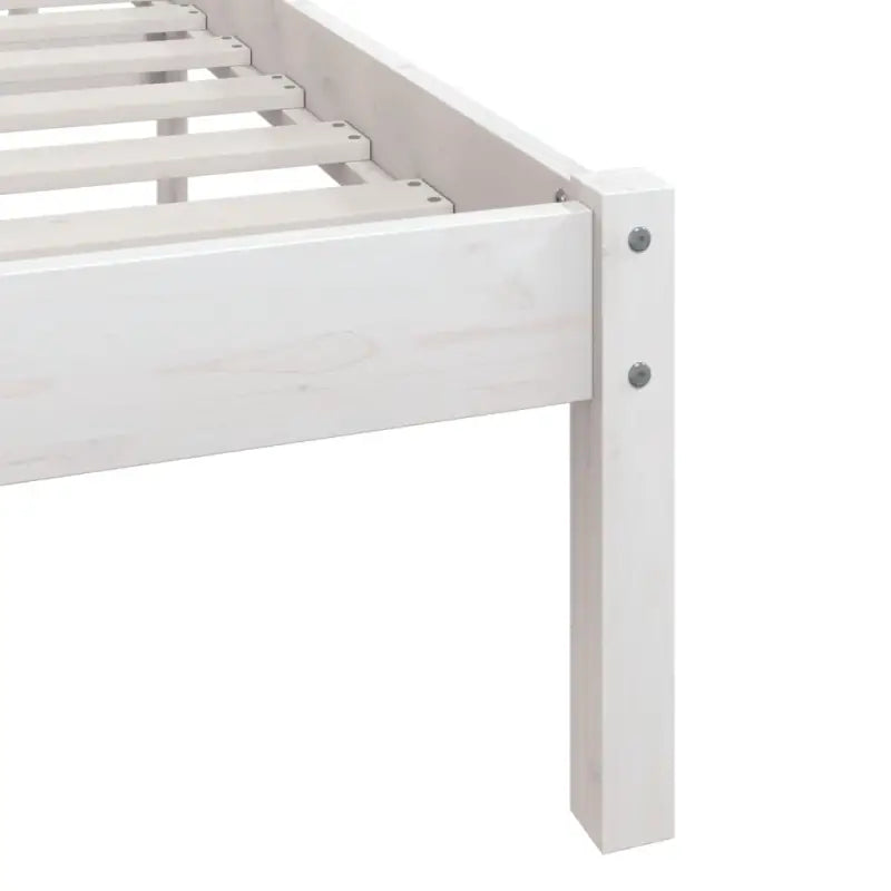 Houten bedframe van massief grenenhout voor een moderne slaapkamer - Bedden & bedframes