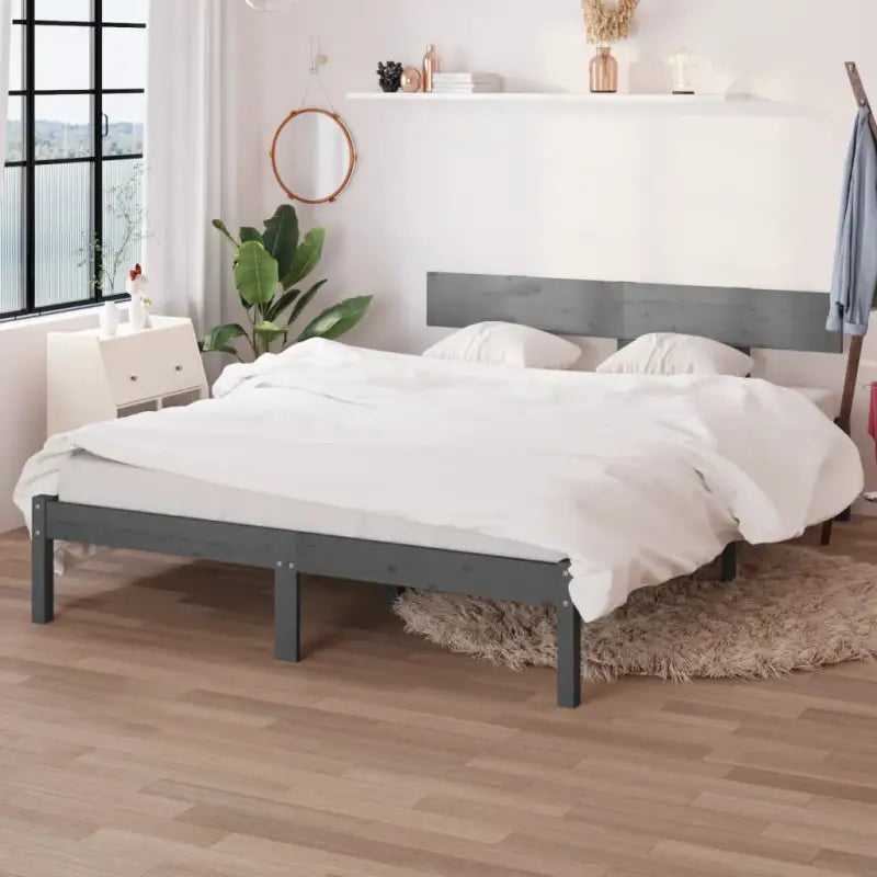 Houten bedframe van massief grenenhout voor een moderne slaapkamer - Zwart / 120 x 200 cm - Bedden & bedframes