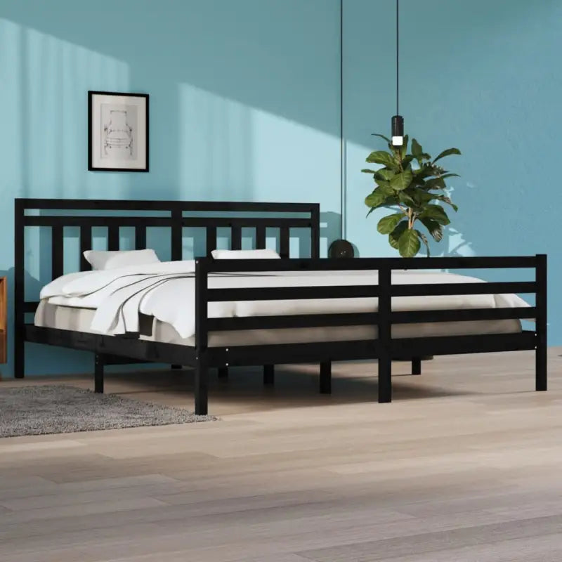 Klassiek bedframe met massief grenenhout en multiplex lattenbodem - Zwart / 200 x 200 cm - Bedden & bedframes