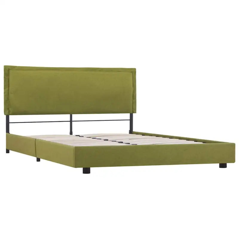Klassiek bedframe met massief houten poten en elegante uitstraling - Bedden & bedframes