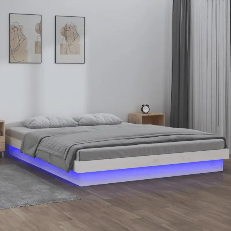 Klassiek bedframe van massief grenenhout met kleurrijke LED’s - Wit / 180 x 200 cm - Bedden & bedframes