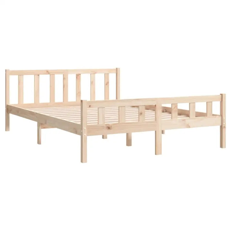 Klassiek bedframe van massief grenenhout voor een tijdloze slaapkamer uitstraling - Bedden & bedframes