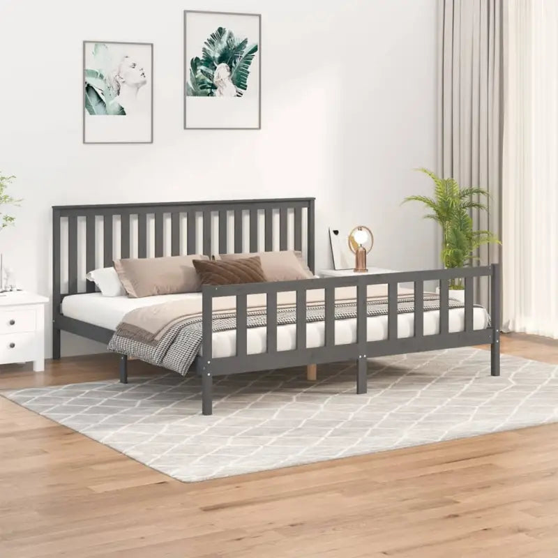 Klassiek houten bedframe van massief grenenhout met levering bevat - Grijs / 200 x 200 cm - Bedden & bedframes