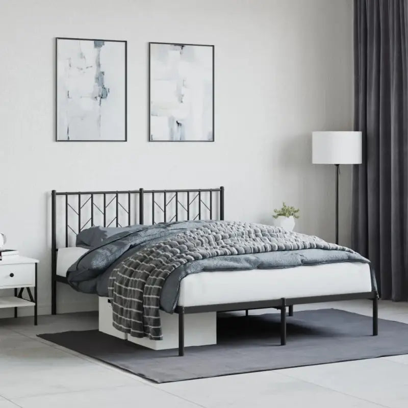 Klassiek metaal bedframe met metalen latten en extra opbergruimte - Zwart / 135 x 190 cm / met hoofdbord - Bedden &