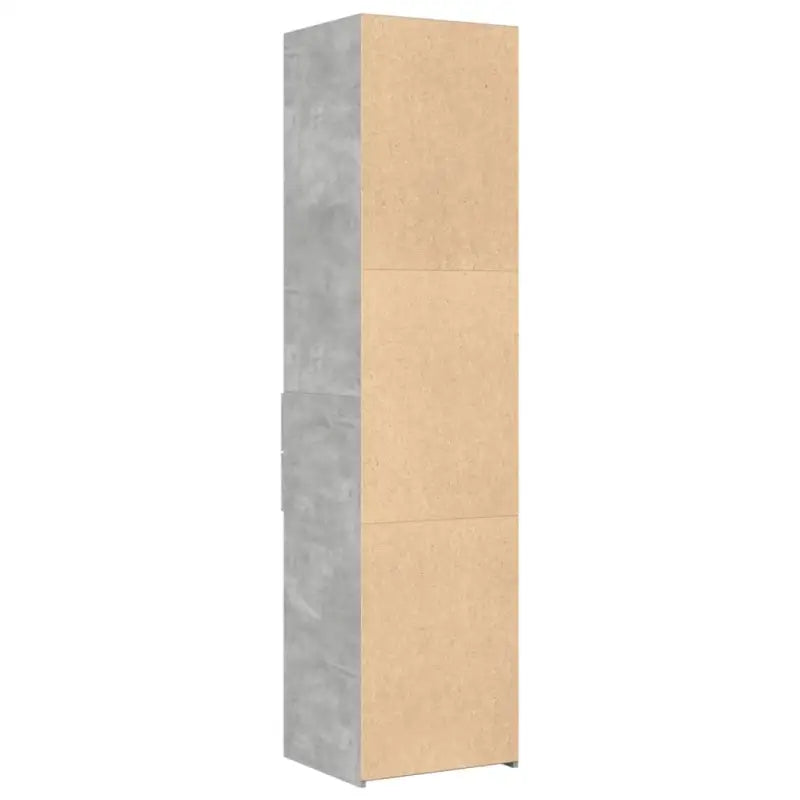 Klassieke hoge kast van bewerkt hout voor een stijlvolle keuken of woonkamer - Dressoirs & buffetkasten