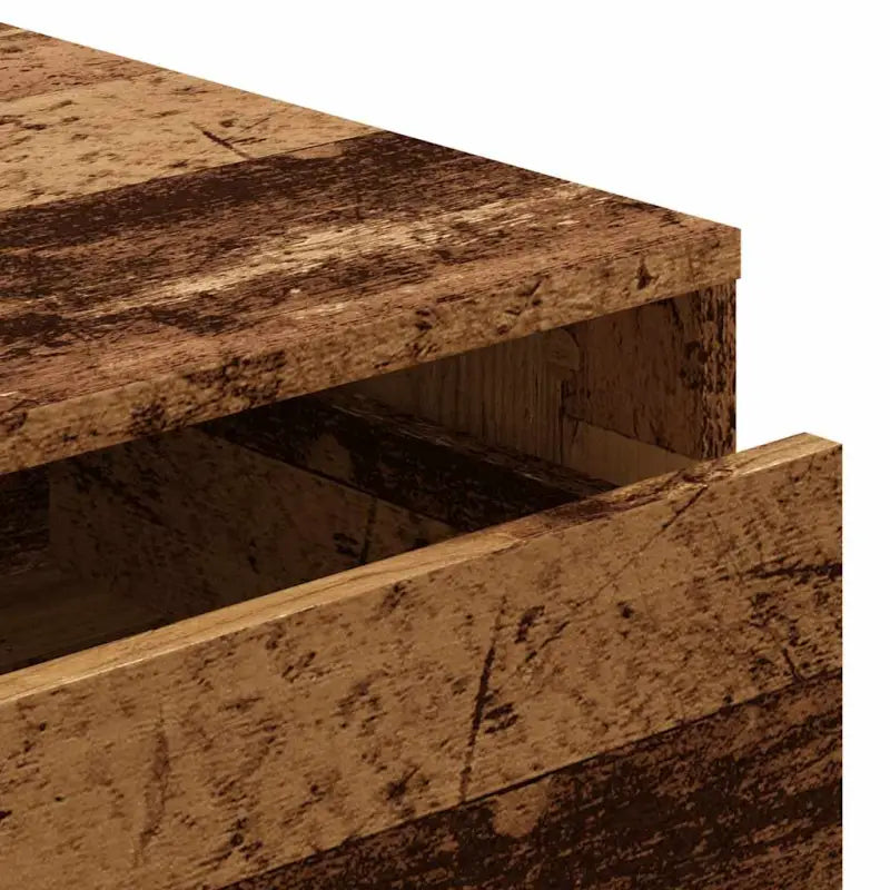 Klassieke ladekast van bewerkt hout met tijdloze uitstraling - Commodes & ladekasten