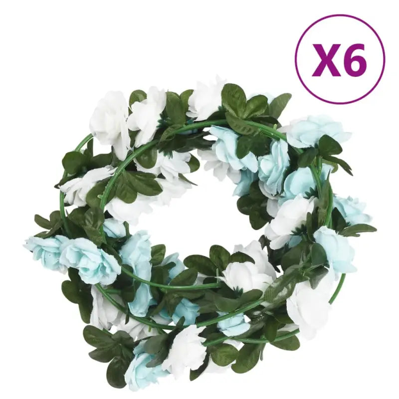 Kransen en slingers met bloemen voor een romantische kerstsfeer - Blauw en wit - Kransen en slingers