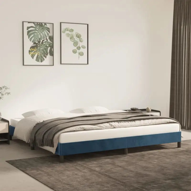 Luxe bedframe met multiplex lattenbodem en zachte fluwelen bekleding - Bedden & bedframes