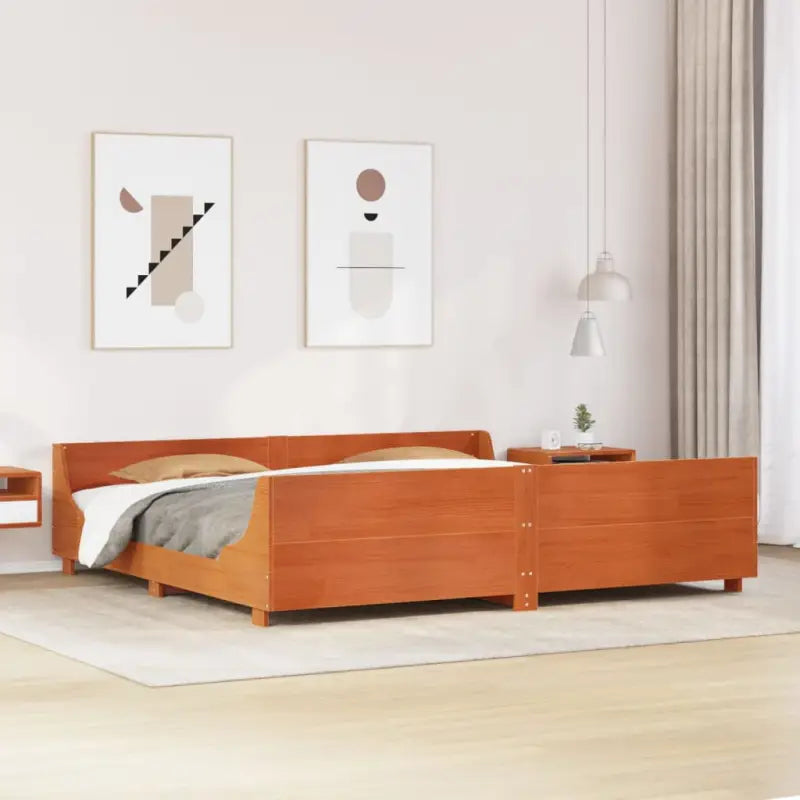Massief grenenhout bedframe voor een moderne slaapkamer uitstraling - Wasbruin / 200 x 200 cm - Bedden & bedframes