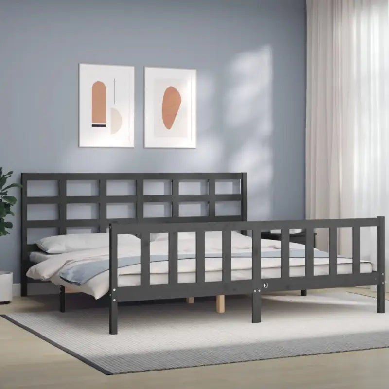 Massief Grenenhout Bedframe voor Een Natuurlijke en Decoratieve Slaapruimte - Grijs / 200 x 200 cm - Bedden & bedframes