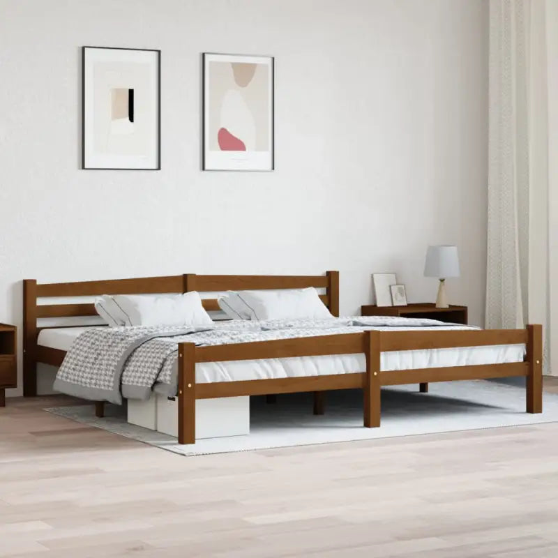 Massief Grenenhout Modern Bedframe voor een stijlvolle slaapkamer - Honingbruin / 200 x 200 cm - Bedden & bedframes