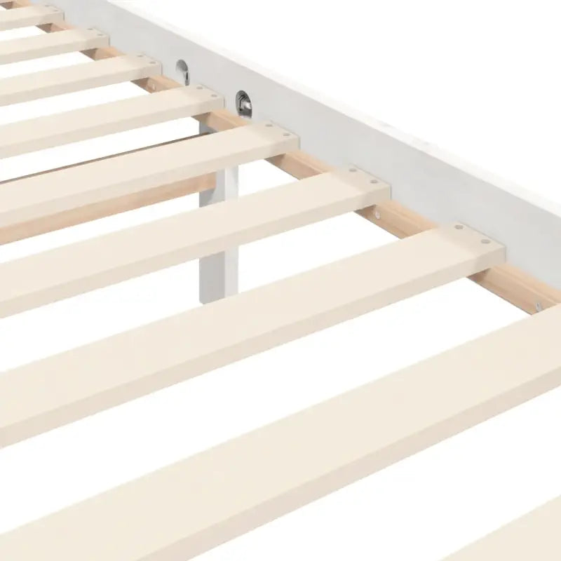 Massief Grenenhouten Bedframe voor Comfort en Natuurlijke Decoratie - Bedden & bedframes