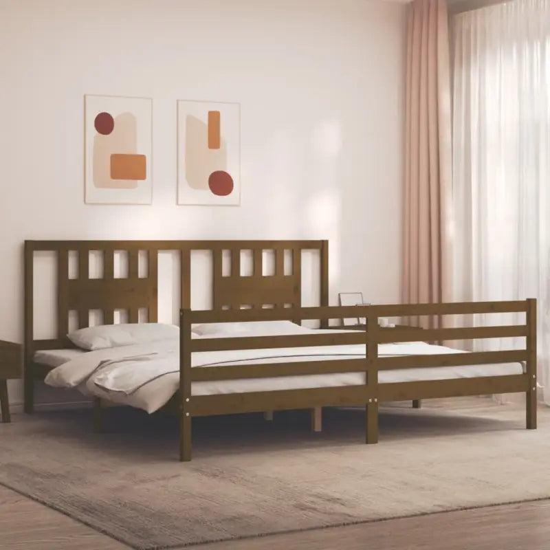 Massief Grenenhouten Bedframe voor Een Comfortabele Nacht Slapen - Honingbruin / 200 x 200 cm - Bedden & bedframes
