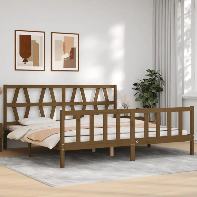 Massief Grenenhouten Bedframe voor een Goede Nachtrust - Honingbruin / 200 x 200 cm - Bedden & bedframes