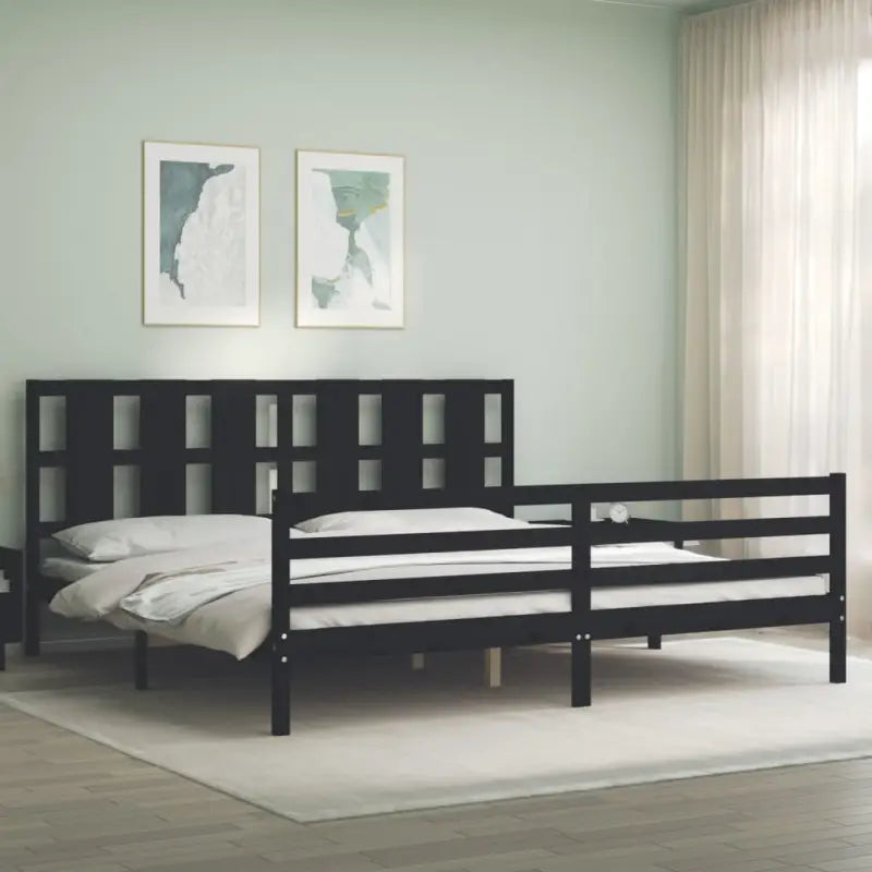 Massief grenenhouten bedframe voor een natuurlijke en praktische inrichting - Zwart / 200 x 200 cm - Bedden & bedframes