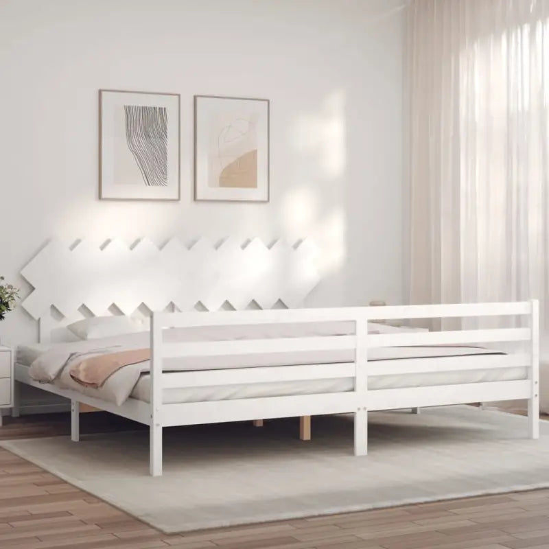 Massief grenenhouten bedframe voor een stilvolle en comfortabele slaapruimte - Wit / 200 x 200 cm - Bedden & bedframes