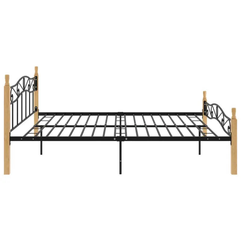 Metaal en massief eikenhout bedframe voor een warme slaapkamer sfeer - Bedden & bedframes