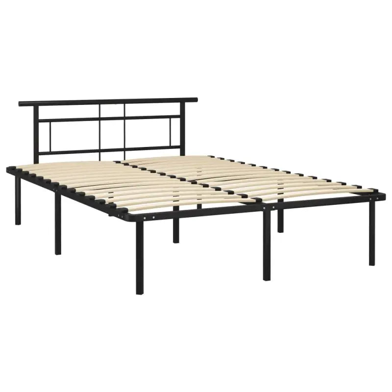 Metalen bedframe met stevige ondersteuning voor een klassieke slaapkamer sfeer - Bedden & bedframes