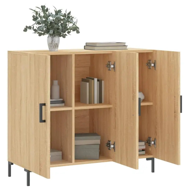 Modern dressoir met bewerkt hout en metalen poten voor een tijdloze uitstraling - Dressoirs & buffetkasten