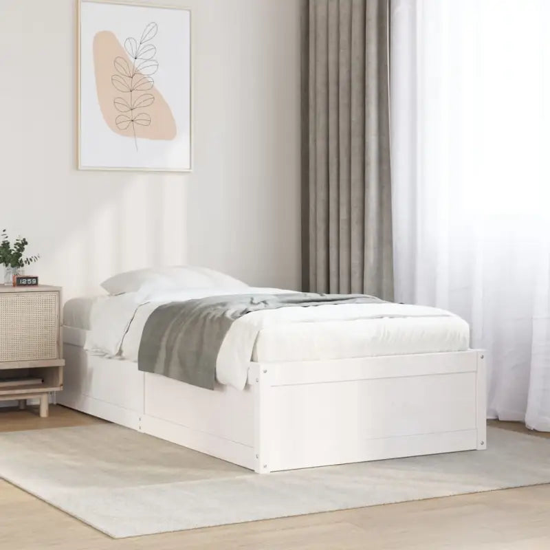 Moderne bedframe van massief grenenhout met multiplex lattenbodem - Wit / 100 x 200 cm - Bedden & bedframes
