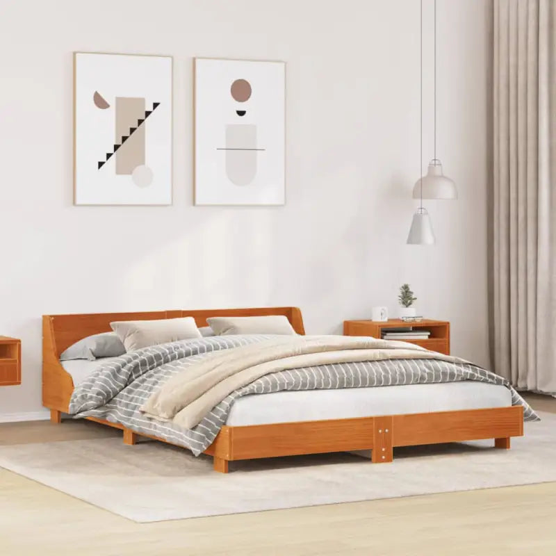 Moderne houten bedframe van massief grenenhout voor een strakke slaapkamer - Wasbruin / 140 x 190 cm - Bedden &