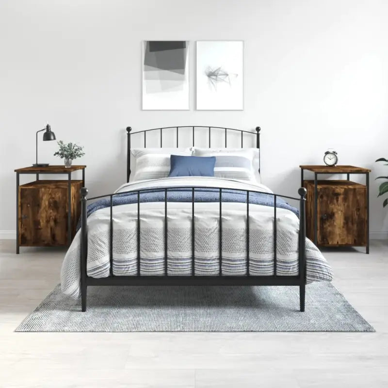 Nachtkastje met verstelbare poten en bewerkt hout voor een tijdloze uitstraling - Gerookt eiken / 2 - Nachtkastjes