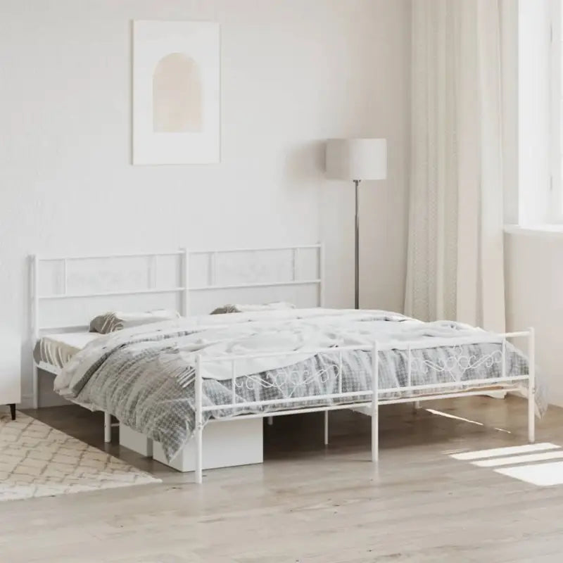 Robuust metalen bedframe met extra opbergruimte en tijdloos design - Wit / 200 x 200 cm / met hoofdbord & voetbord