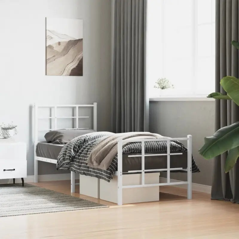 Robuust metalen bedframe met extra opbergruimte en tijdloos ontwerp - Wit / 80 x 200 cm / met hoofdbord & voetbord